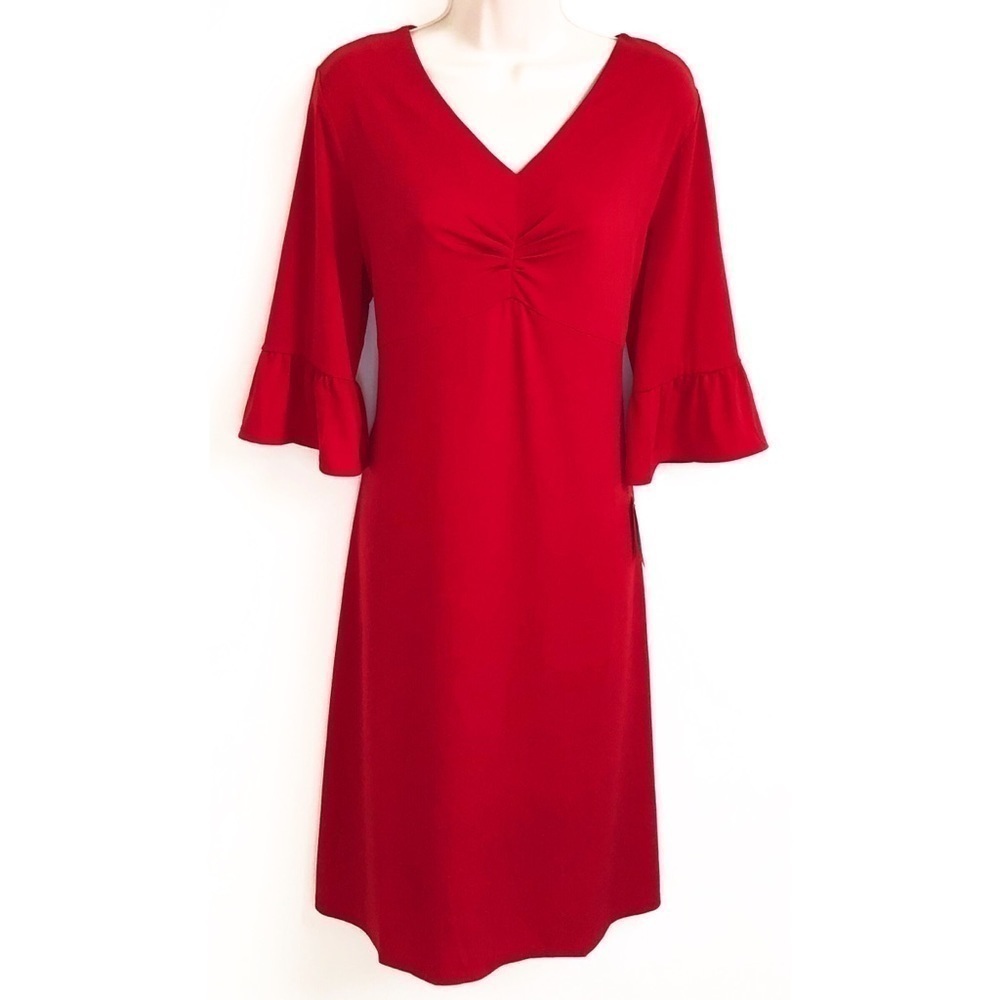 🆕 Gorgeous red bell sleeve v neck midi dre…
